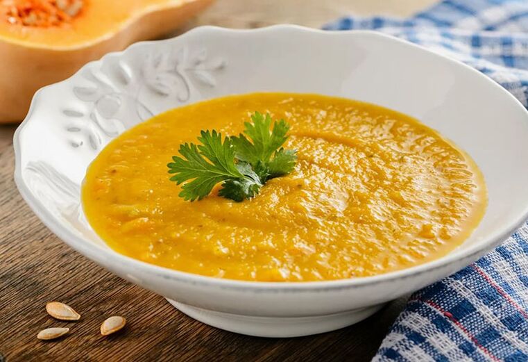 Супата с тиквени пори е здравословно и лесно първо ястие за подагра. 