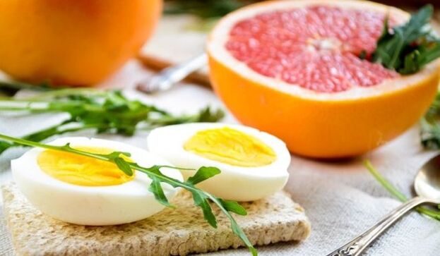 грейпфрут и яйце за диетата на Маги